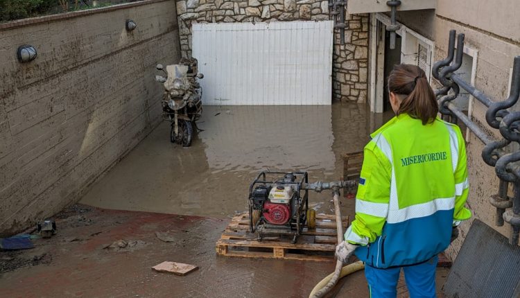 misericordia sesto fiorentino alluvione Campi Bisenzio (1)