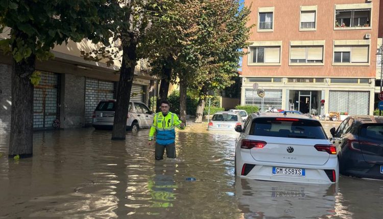 misericordia sesto fiorentino alluvione campi bisenzio (4)