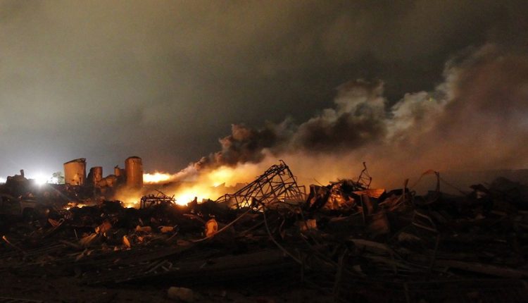 Emergency Live | Like Star Wars in Texas: explosion of a fertilizer factory caused 14 deaths and 150 wounded
