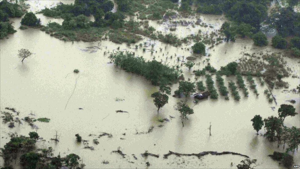 Emergency Live | 60.000 evacuated and 1.900 home destroyed in Sri Lanka flood