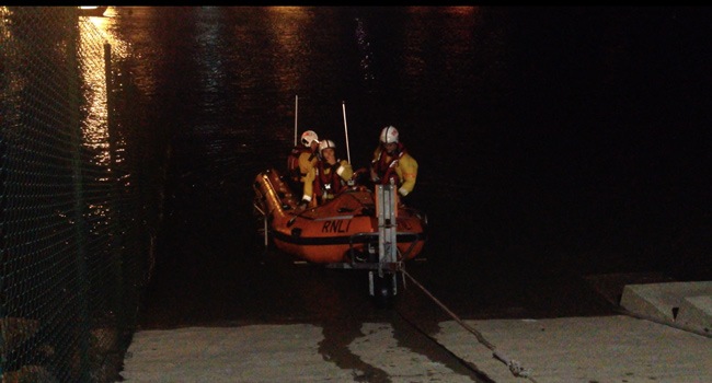 Emergency Live | RNLI locate and rescue a man in Howth - VIDEO
