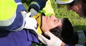 cervical_collar_application