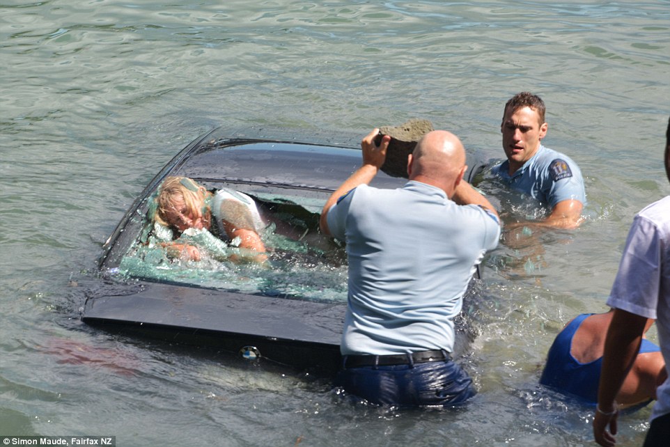 Emergency Live | Cops rescue driver trapped in submerged car in New Zealand image 1