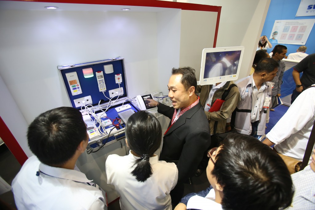 S94A4385_Product Demonstration