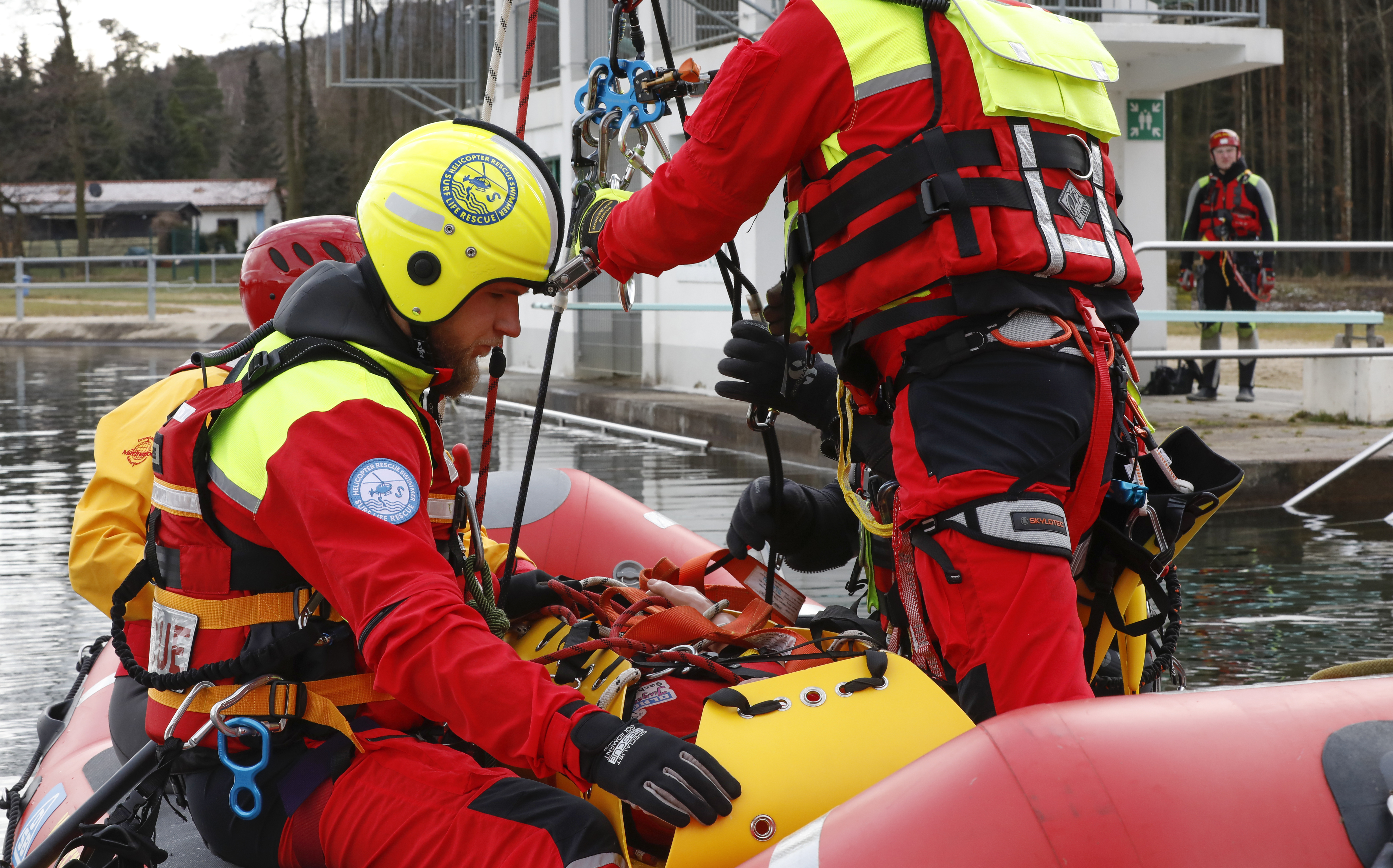 Emergencia en vivo | La aparición del HRS - Surf Life Rescue: imagen de seguridad y rescate acuático 38