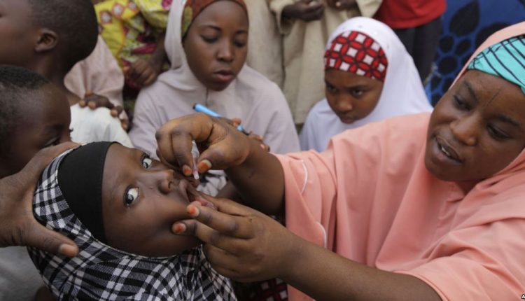 Emergency Live | UNICEF female mobilizers are struggling against polio in Nigeria, one home at a time
