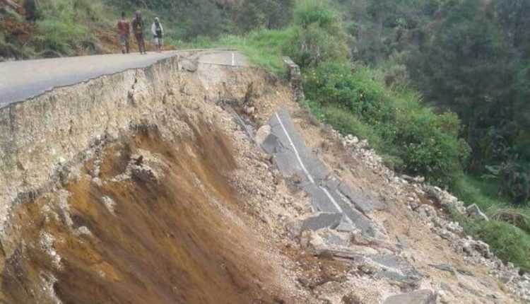 Emergency Live | Papua New Guinea is standing after the terrible earthquake of February 2018 - But homeless are still struggling to survive