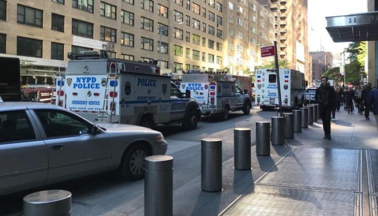 Emergency Live | Time Warner Center evacuation: suspicious explosive packs sent to Clintons, Obamas and CNN image 2