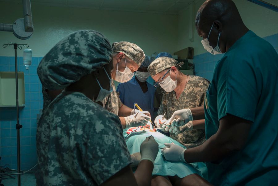 Emergency Live | "It's a matter of life and death!"- ICRC and Iraqi MOH lauch a campaign to stop violence against medical personnel and facilities in Iraq image 1