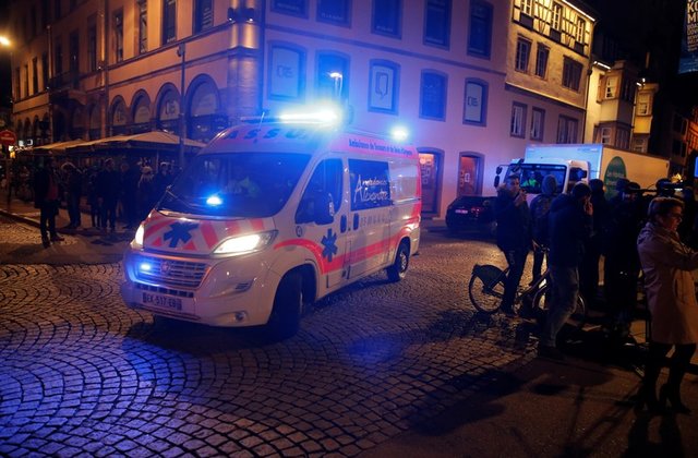 Emergency Live | Massive emergency in Strasbourg after a terroristic attack at Christmas market: 3 victims and 11 injured. image 1