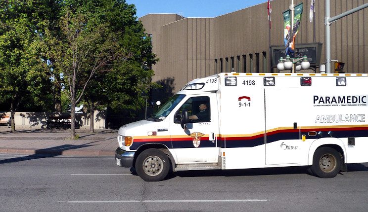 Emergency Live | The patient is the bad guy - An ambulance dispatch for a double stabbing