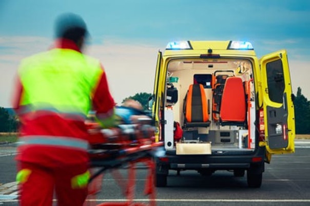 Emergency Live | Life-threatening situations: violent reaction during an emergency survey image 3