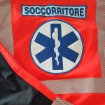 緊急ライブ| ヨーロッパの救急車の制服。 救助者によるテストの着用と比較画像14