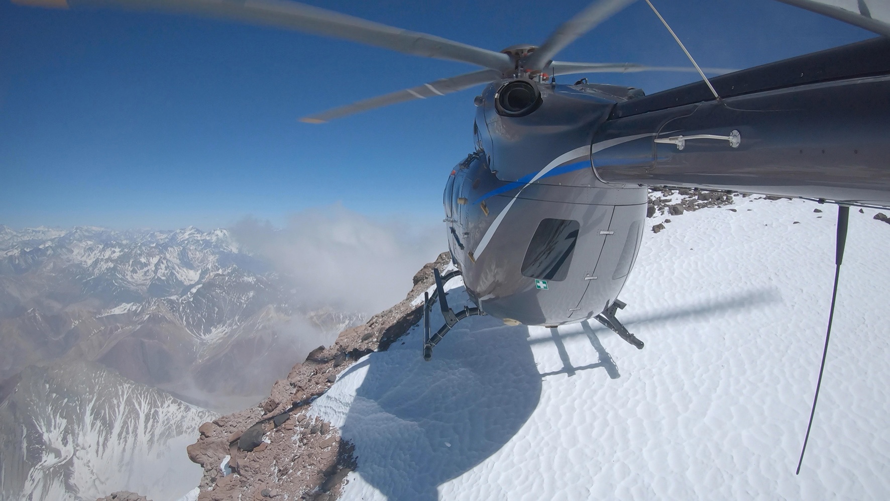 Emergency Live | The new Airbus H145 climb the Aconcagua mountain, 6,962m a.l.s.