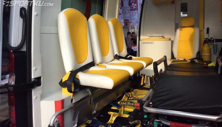 Emergency Live | Discovering equipment and solutions inside an ambulance in Indonesia image 5