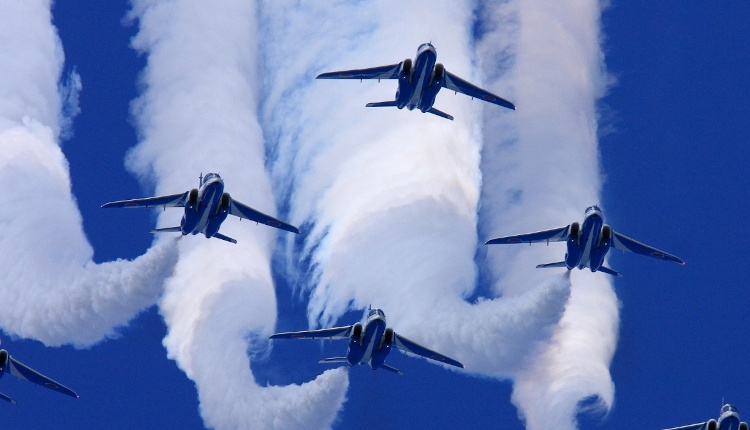 Emergency Live | COVID-19 in Japan, Blue Impulse acrobatics team thanks doctors and medical staff