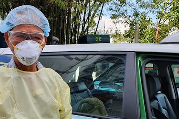 Emergency Live | Taxi instead of ambulance? Volunteers drive non-emergency coronavirus patients to hospital in Singapore