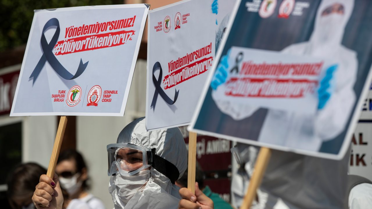 Emergency Live | Turkey, the Medical Association of Istanbul: the government lies about the pandemic numbers from COVID-19