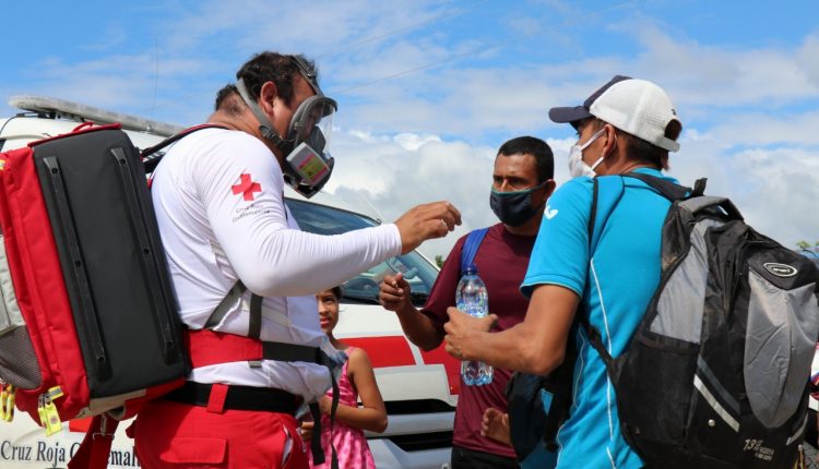 Emergency Live | Migrants from Guatemala and Honduras assisted by the Red Cross