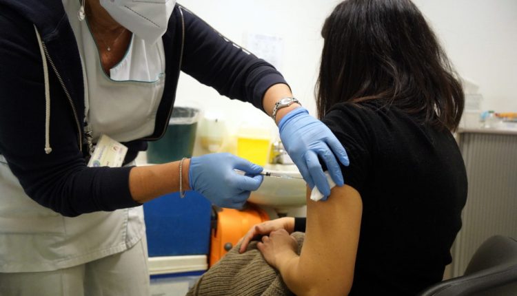 Covid vaccine, G7: 'up to $7.5bn for Covax mechanism'