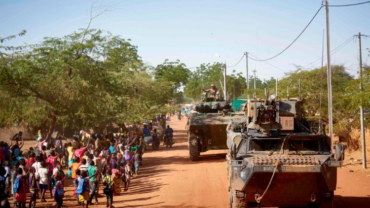 Burkina Faso, ambulance tragedy: pregnant woman and five other people killed by a landmine