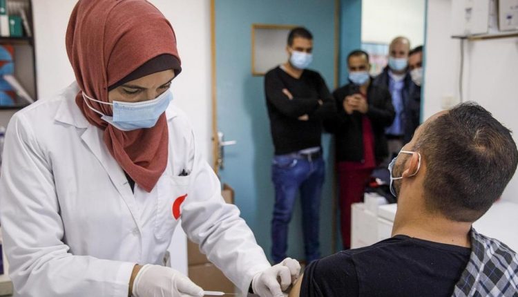 Being a nurse in Palestine: which training path? Average salary? What specializations?