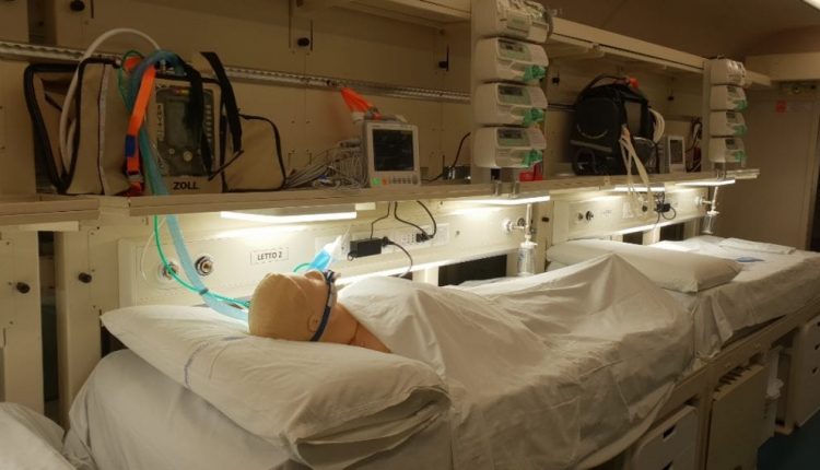 An "ambulance train" for the medical transport of patients by rail during disasters and emergencies, the Covid-19, was inaugurated today. The train was provided by FS