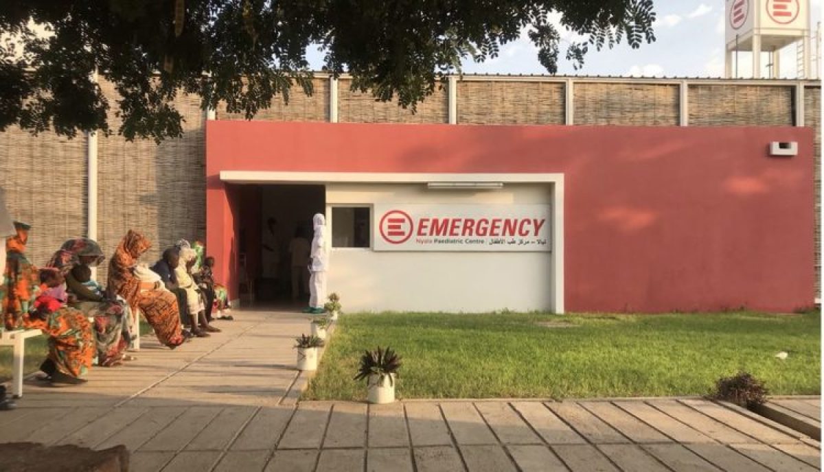 スーダン エマージェンシーの小児科センターが南ダルフールのニャラに再開