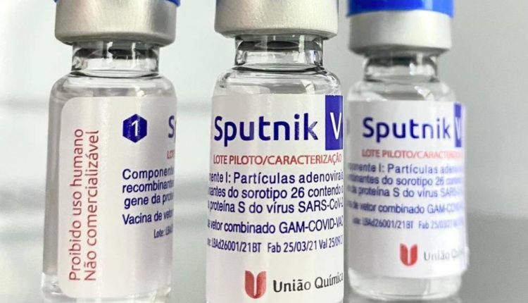 Vaccine, Russia approves 'light' single-dose Sputnik. Putin opens the door to patent suspension