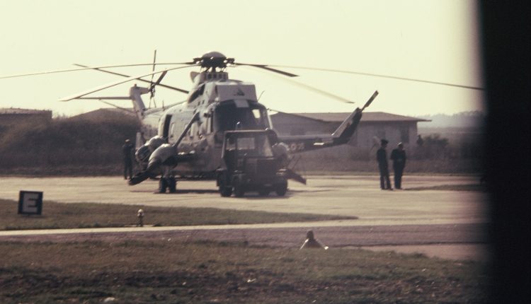 Aerporto di Decimomannu 18.10.1985 – Elicottero del Papa