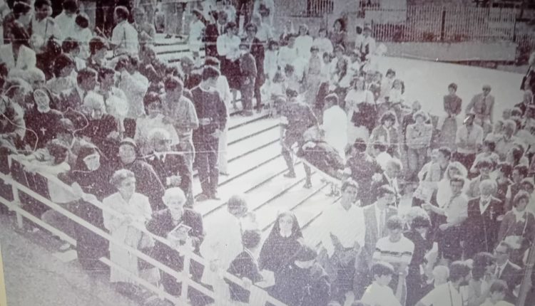 Cagliari 20.10.1985 - Barellieri in azione sulla gradinata di Bonaria (primo piano)